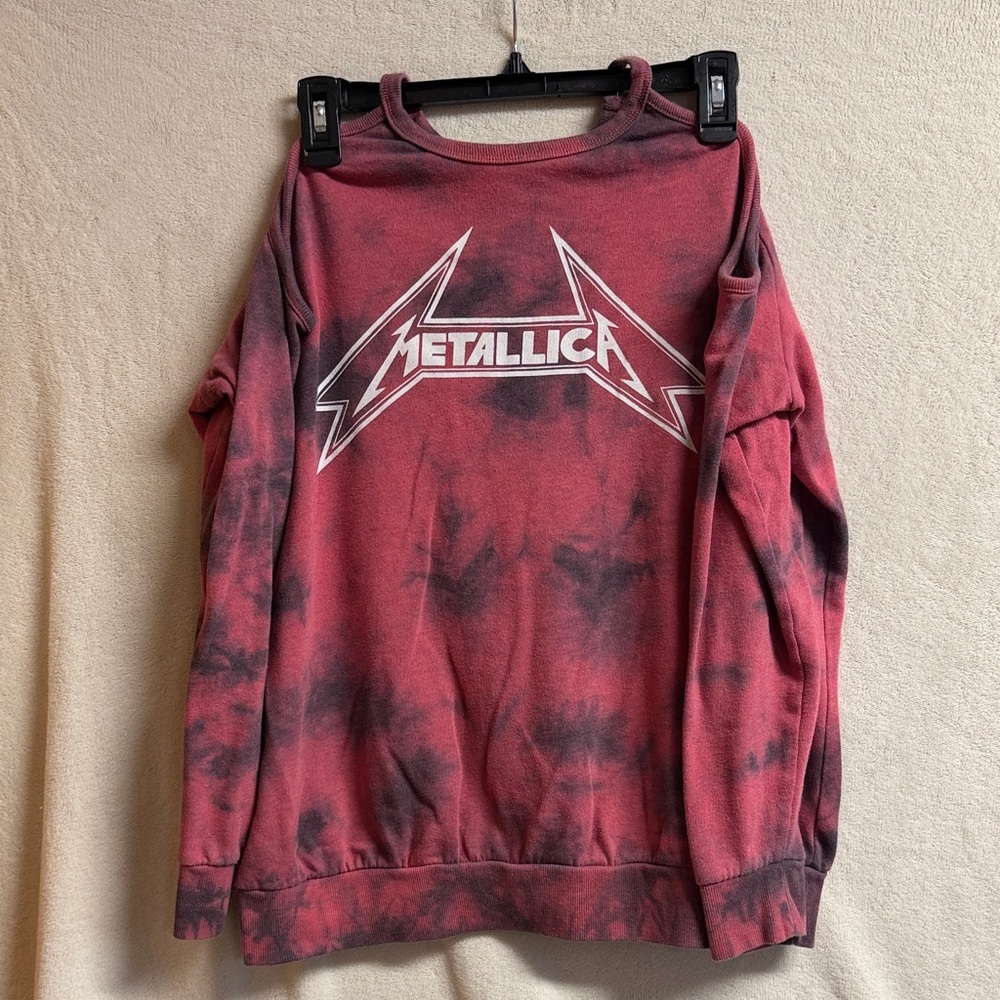 Metallica Tie-Dye Crewneck Sweatshirt in Red & Black